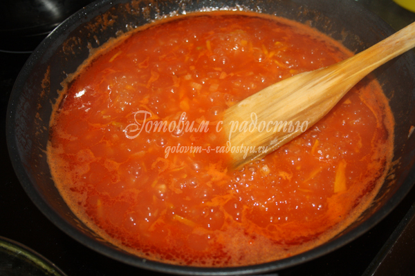 Голубцы с рисом и фаршем в томатном соусе. Шаг 12